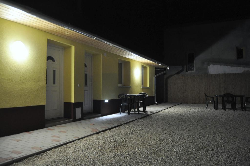 Appartement Csongrádi Vendégváró Apartmanok, Szarka Ház